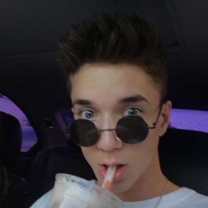 Meet your Posher, Alanna